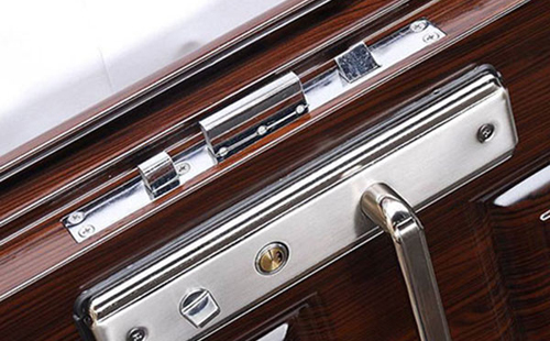 紫金24小时上门开锁公司